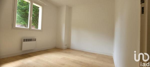 Maison 4 pièces de 82 m² à Avord (18520)