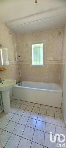 Maison 4 pièces de 82 m² à Avord (18520)