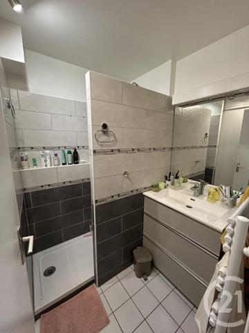 Appartement à vendre  4 pièces - 93,97 m2 AVON - 77