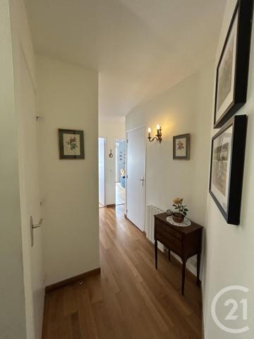 Appartement à vendre  4 pièces - 93,97 m2 AVON - 77