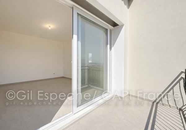 Appartement à vendre 3 pièces SAINT LAURENT DU VAR (06)