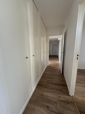 NANTES SCHUMAN, BEAU T4 RENOVE ENSOLEILLE CALME ET VERDURE, BALCON et PARKING