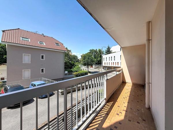 Appartement T3 79m² - bel espace lumineux - ANNEMASSE (74)