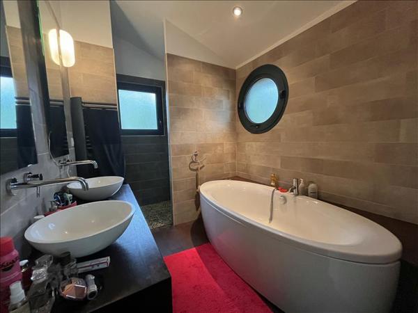 Maison à vendre |  Lacanau |  9 pièces | 233 m²