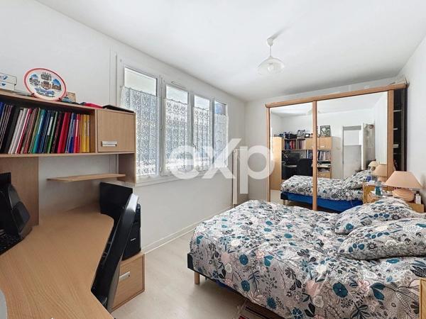 Meylan – Quartier des Ayguinards, appartement familial traversant 5 pièces (101 m²)