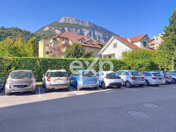 Meylan – Quartier des Ayguinards, appartement familial traversant 5 pièces (101 m²)