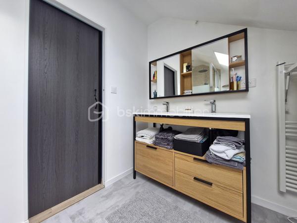 Immeuble mixte de 303 m²