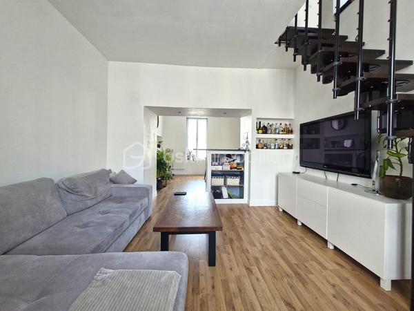 Immeuble mixte de 303 m²