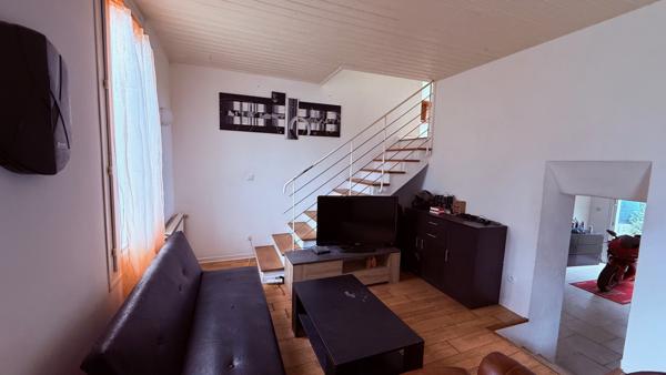 Saint-Georges-de-Didonne (17110) 

600M DE LA PLAGE & 900M DU CENTRE VILLE DE ST GEORGES DE DIDONNE