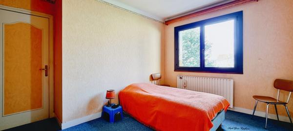 NOUVEAUTE CHAMPIGNY SUR MARNE maison 5 pièces et combles aménagés, d'environ 143 m² au sol - Terrain de 399,00 m²