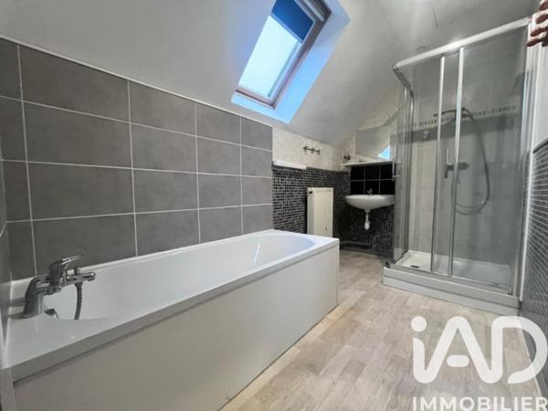 Location maison 4 pièces 102 m² Provin