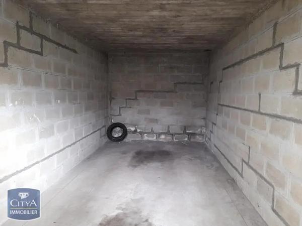 Parking à louer Le Mans (72000)