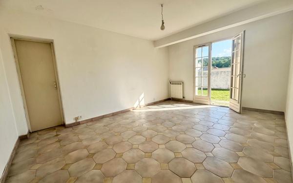 Maison à vendre    7 pièces • 250 m2 Idron