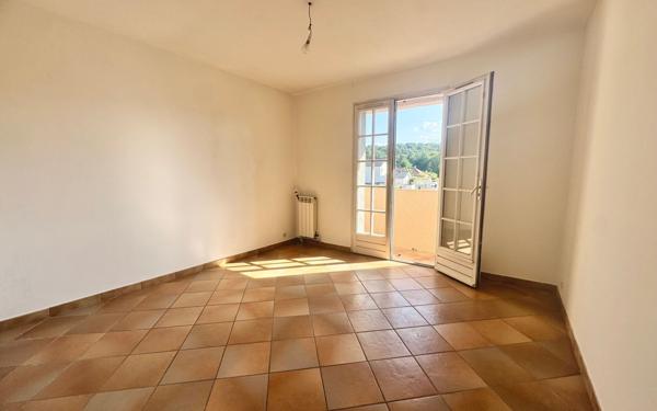 Maison à vendre    7 pièces • 250 m2 Idron