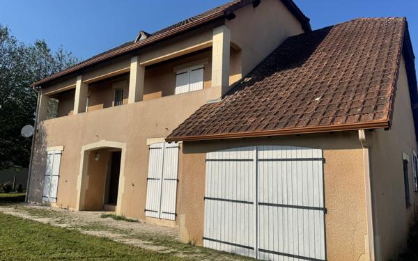 Maison à vendre    7 pièces • 250 m2 Idron