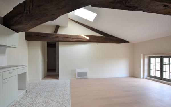 Appartement à louer    3 pièces • 60,07 m2 Mâcon