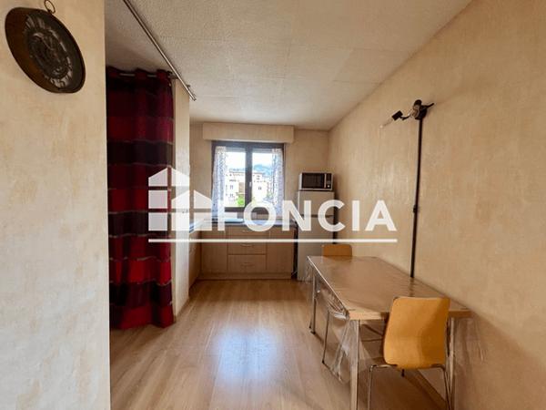 Location Studio meublé 25.94 m² - 16 RUE JEAN JACQUES ROUSSEAU Aix Les Bains 73100