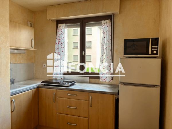 Location Studio meublé 25.94 m² - 16 RUE JEAN JACQUES ROUSSEAU Aix Les Bains 73100