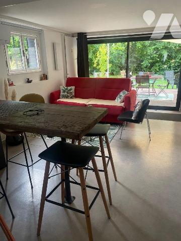 A VENDRE sur la commune de TROYES (Aube), une maison à usage d'habitation de 1971, d'une surfac...