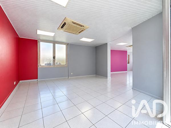 Maison à vendre 4 pièces 221 m² Mauzé-sur-le-Mignon