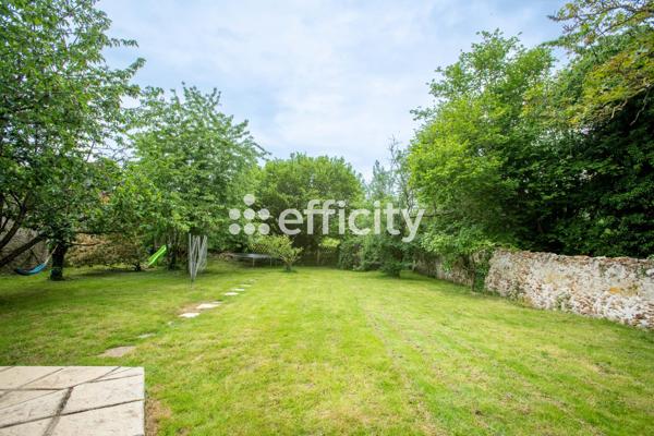 Maison
         8 pièces
        - 166 m²