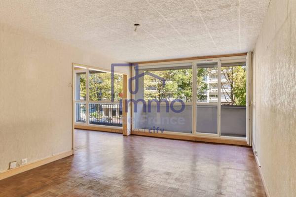 Appartement 4 pièces                                        - 69100 Villeurbanne Réf : 21775