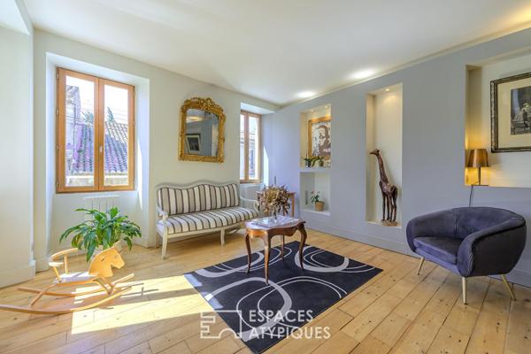 Elégante Maison de Maître avec piscine en coeur de village