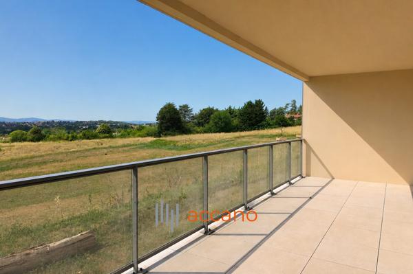 5 pièces avec vue panoramique en centre village