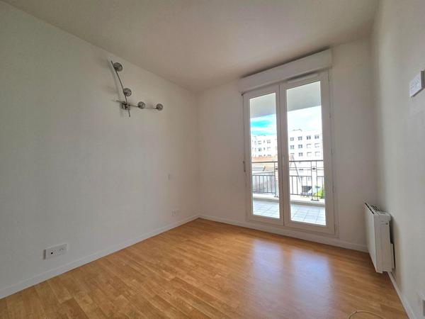 COURBEVOIE - T4 , Courbevoie COURBEVOIE - T4 , Courbevoie