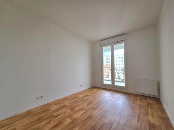 COURBEVOIE - T4 , Courbevoie COURBEVOIE - T4 , Courbevoie