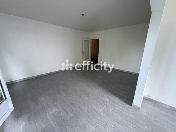 Appartement
         4 pièces
        - 81 m²