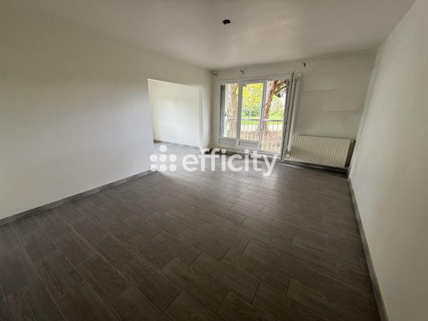 Appartement
         4 pièces
        - 81 m²