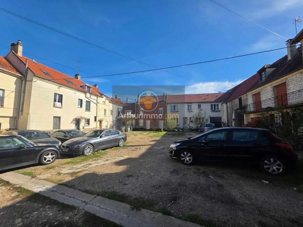 Vente                                                      Immeuble
                        
                     6 pièces                      112 m2                     à Sarcelles