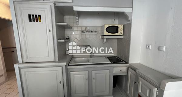 Location Appartement meublé 2 pièces 30 m² - Les Angles 30133