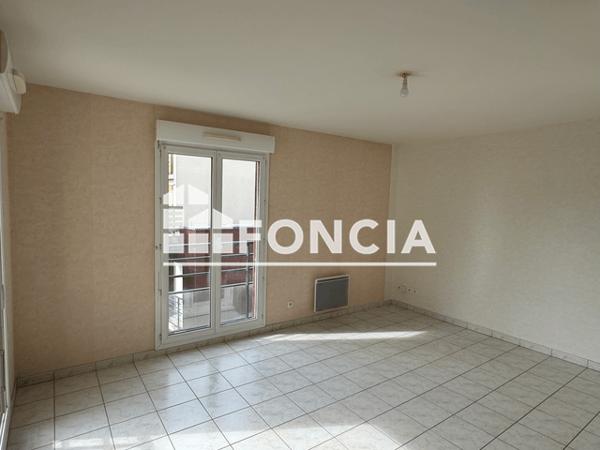 Location Appartement 2 pièces 43.6 m² - RUE DE CHEUX Caen 14000