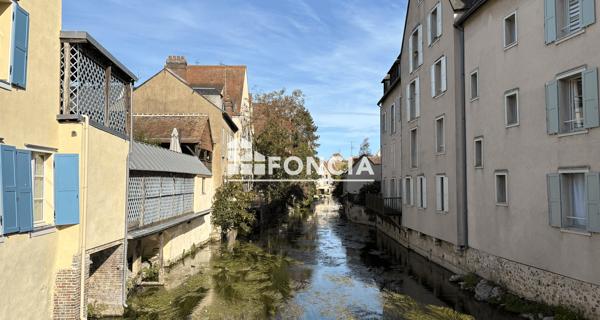 À vendre Appartement 4 pièces 160.78 m² - Chartres 28000
