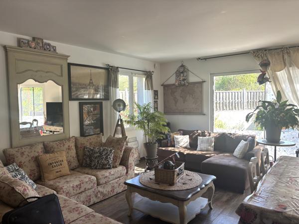 Maison
         4 pièces
        - 100 m² Exclusivité 595 000 € *