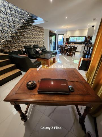 Villa 5 pièce(s) 4 chambre(s) 117 m²