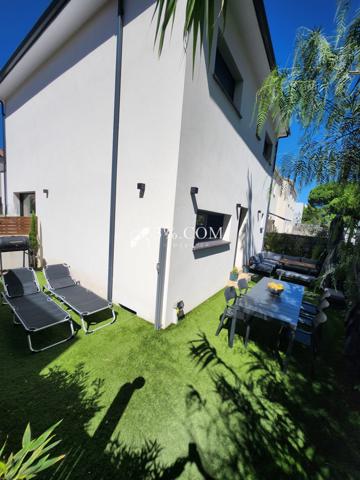 Villa 5 pièce(s) 4 chambre(s) 117 m²