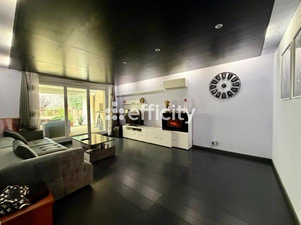 Appartement
         4 pièces
        - 78 m² Exclusivité 230 000 € *