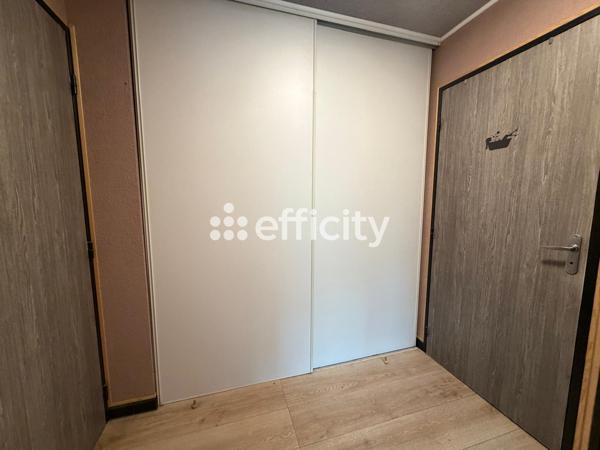 Appartement
         4 pièces
        - 78 m² Exclusivité 230 000 € *