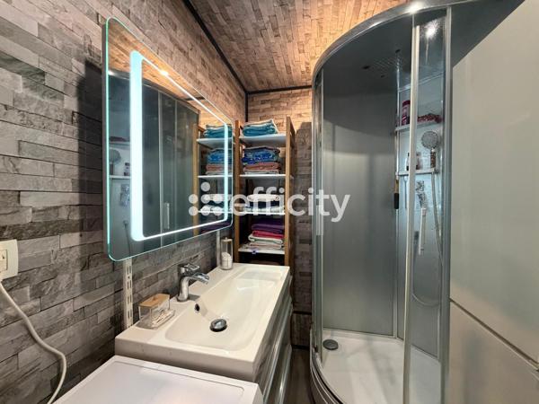 Appartement
         4 pièces
        - 78 m² Exclusivité 230 000 € *