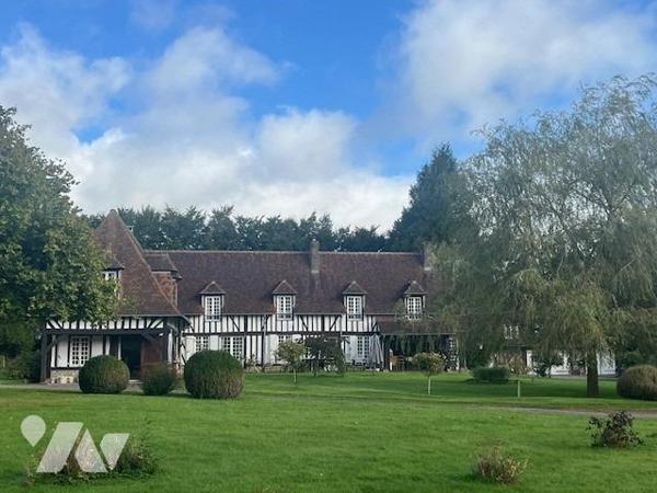 PROXIMITE IMMEDIATE DE THIBERVILLE BELLE PROPRIETE AVEC PISCINE DANS UN BEL ENVIRONNEMENT