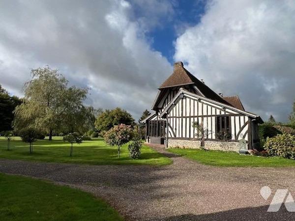 PROXIMITE IMMEDIATE DE THIBERVILLE BELLE PROPRIETE AVEC PISCINE DANS UN BEL ENVIRONNEMENT