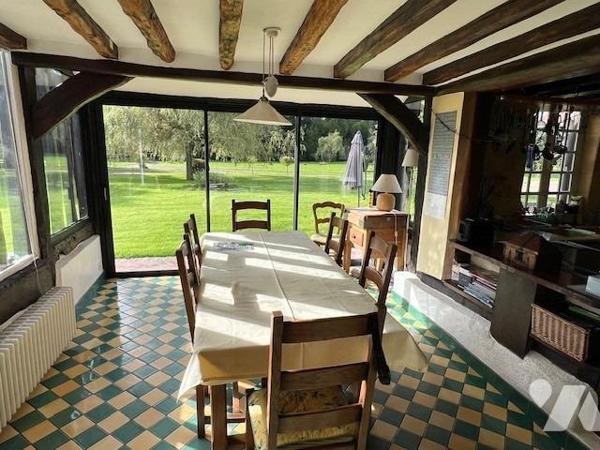 PROXIMITE IMMEDIATE DE THIBERVILLE BELLE PROPRIETE AVEC PISCINE DANS UN BEL ENVIRONNEMENT