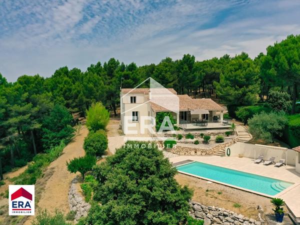 Maison d'exception avec piscine et plus d'un hectare de terrain à L'Isle-sur-la-Sorgue