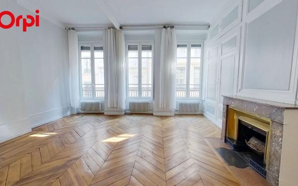 Appartement à louer    2 pièces • 58,24 m2 Lyon 2