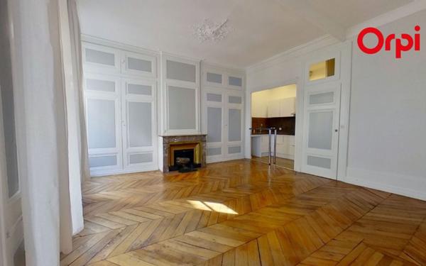 Appartement à louer    2 pièces • 58,24 m2 Lyon 2