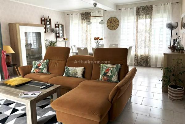 Vente Propriété 7 pièces 173 m2 à Châlons-en-Champagne