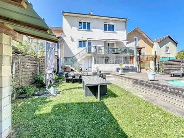 Maison à vendre 5 pièces de 146 m²